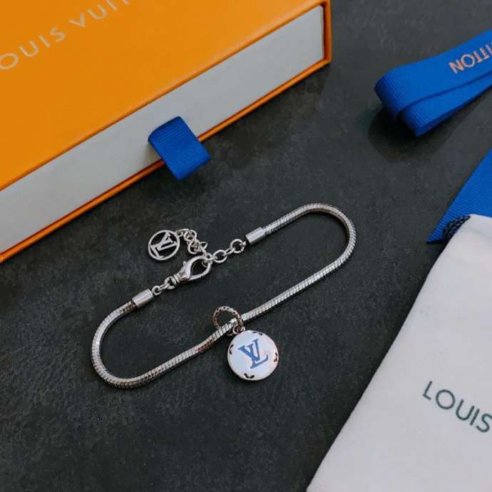 Picture of LV Necklace _SKULVnecklace02cly13312168
